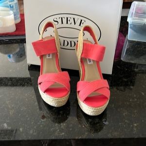 Coral wedges Steve Madden
